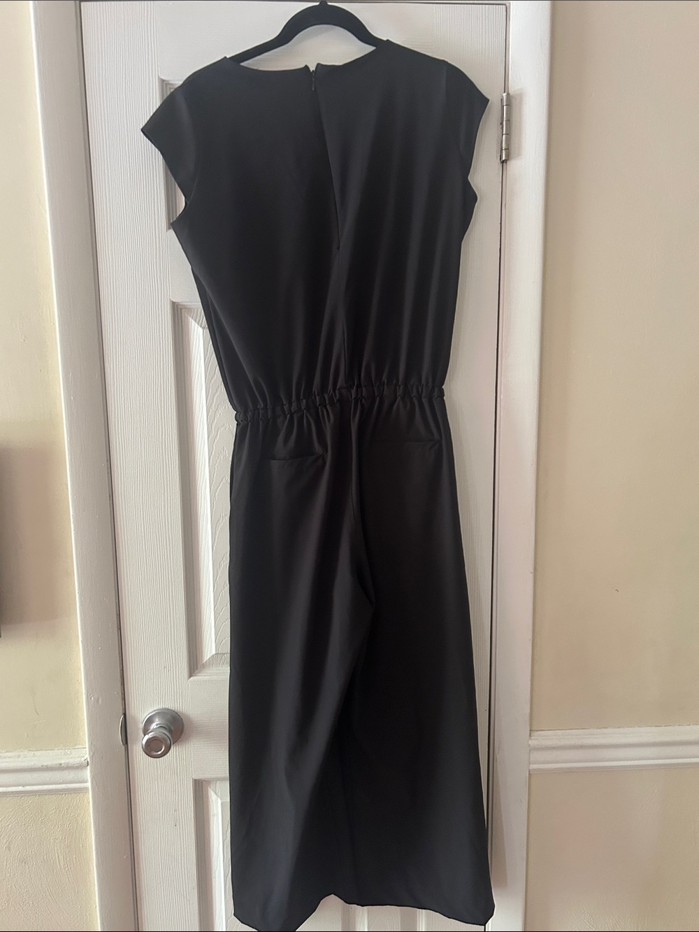 Albion Black Cap-Sleeve Wide-Leg Jumpsuit - Picture 6 of 7